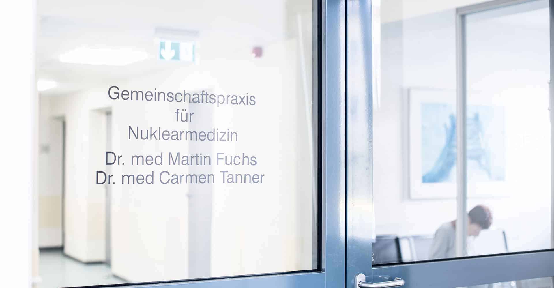 Gemeinschaftspraxis Nuklearmedizin, Dresden, Medizin, Renovierung, Praxisraeume, Architektur, GU_Leistung, Maler, Boden, SIEMENS, Estrich, Innenausbau, Dr. med. Fuchs, Dr. med. Tanner