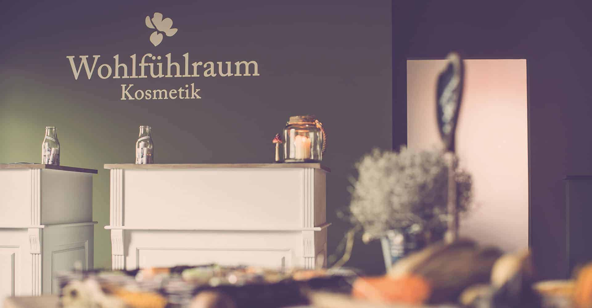 WOHLFÜHLRAUM KOSMETIK DRESDEN | NEUBAU LADENGESCHÄFT | Umsetzung der Innenraumgestaltung nach individueller Farb- und Stilberatung inklusive Bemusterung der verschiedenen Wand- und Bodenoberflächen.