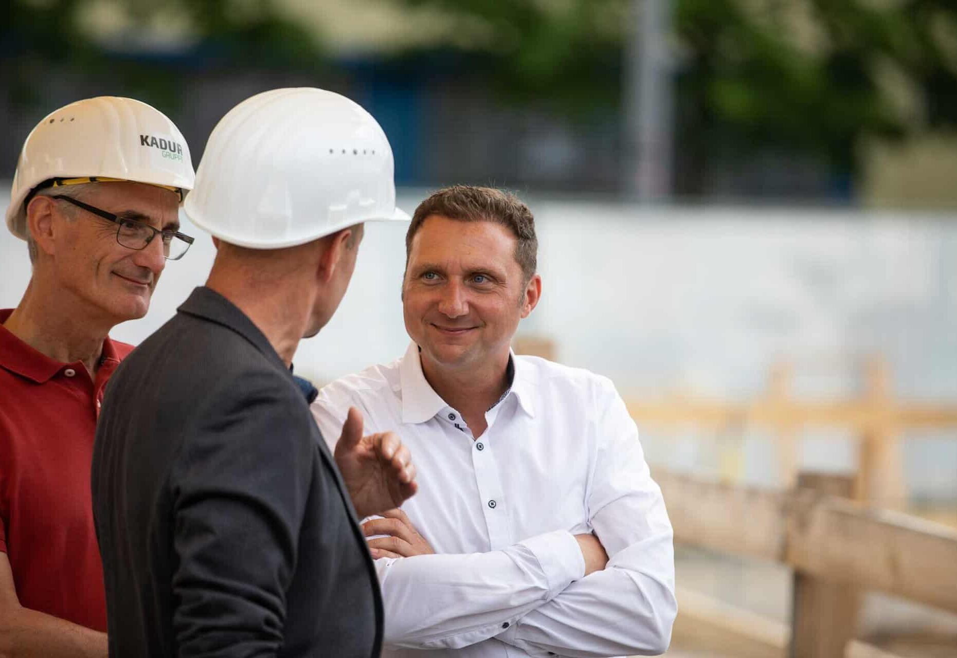 Verlegung Grundstein Gesundheitszentrum Dresden Löbtauer 66