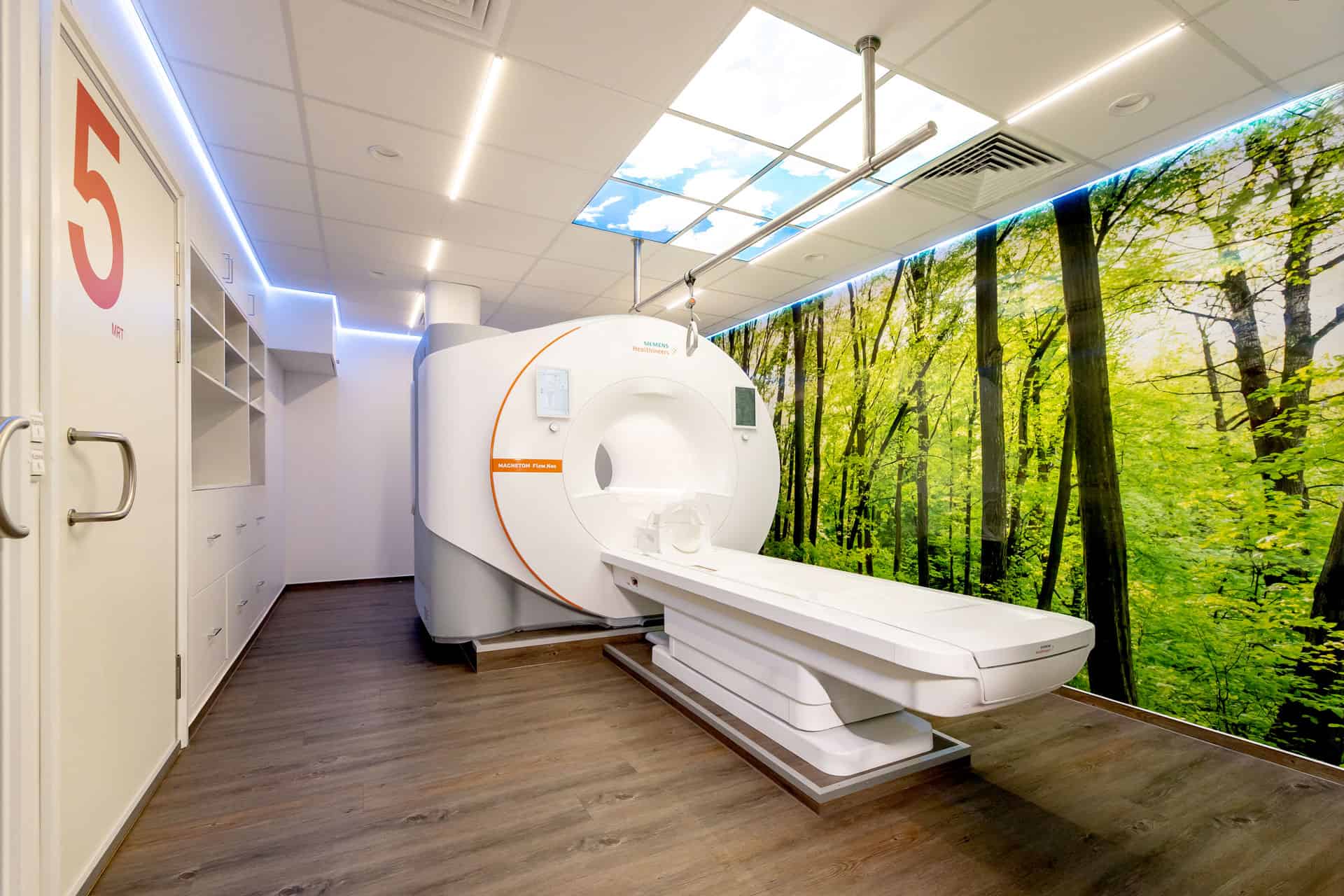 KADUR Gruppe MVZ Diagnostisches Zentrum Berlin MRT Magnetom Flow