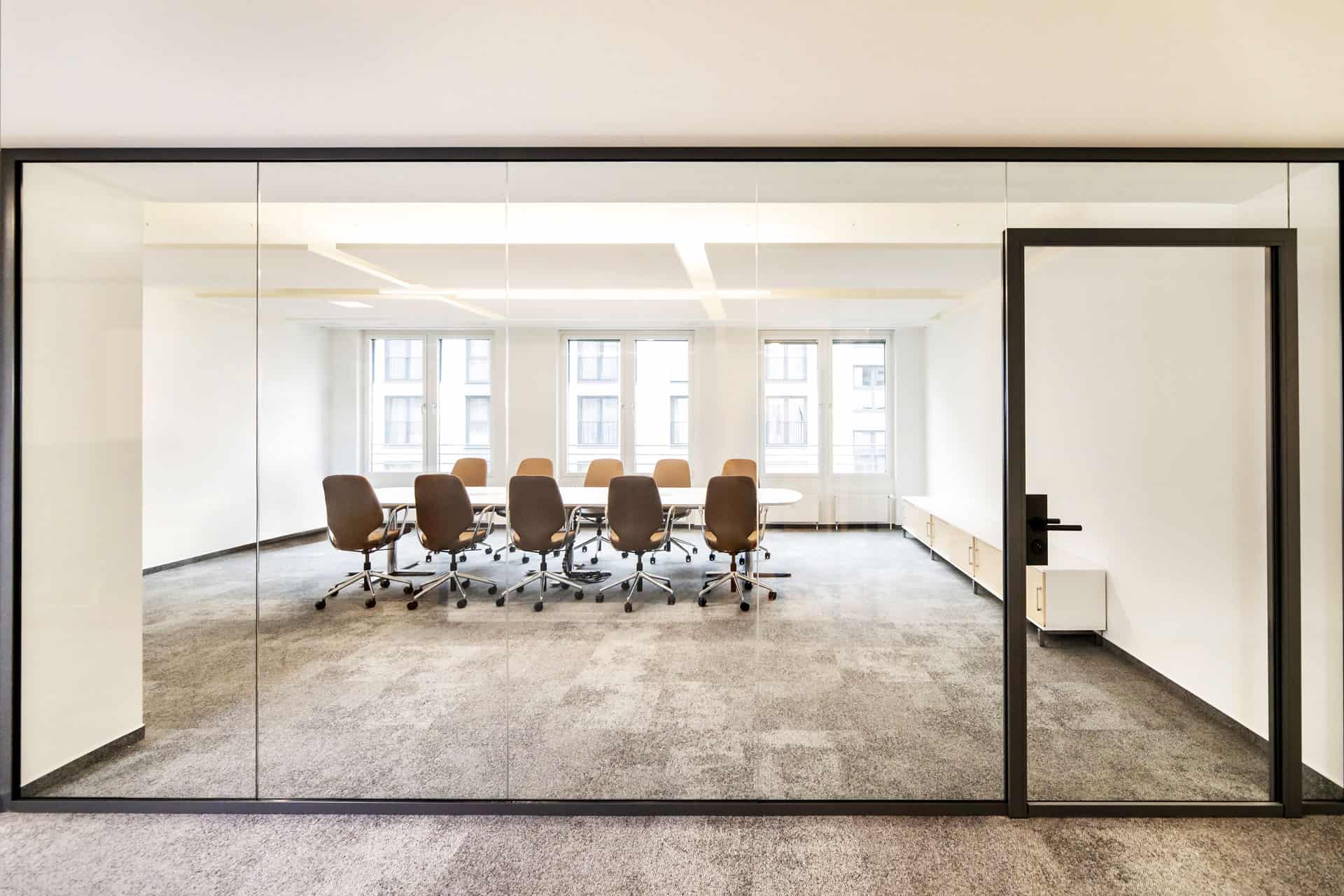 Kadur-Referenz-WTC-DNV-151-1_1920 KADUR Gruppe Büroausbau DNV im WTC Dresden Meeting Konferenzraum