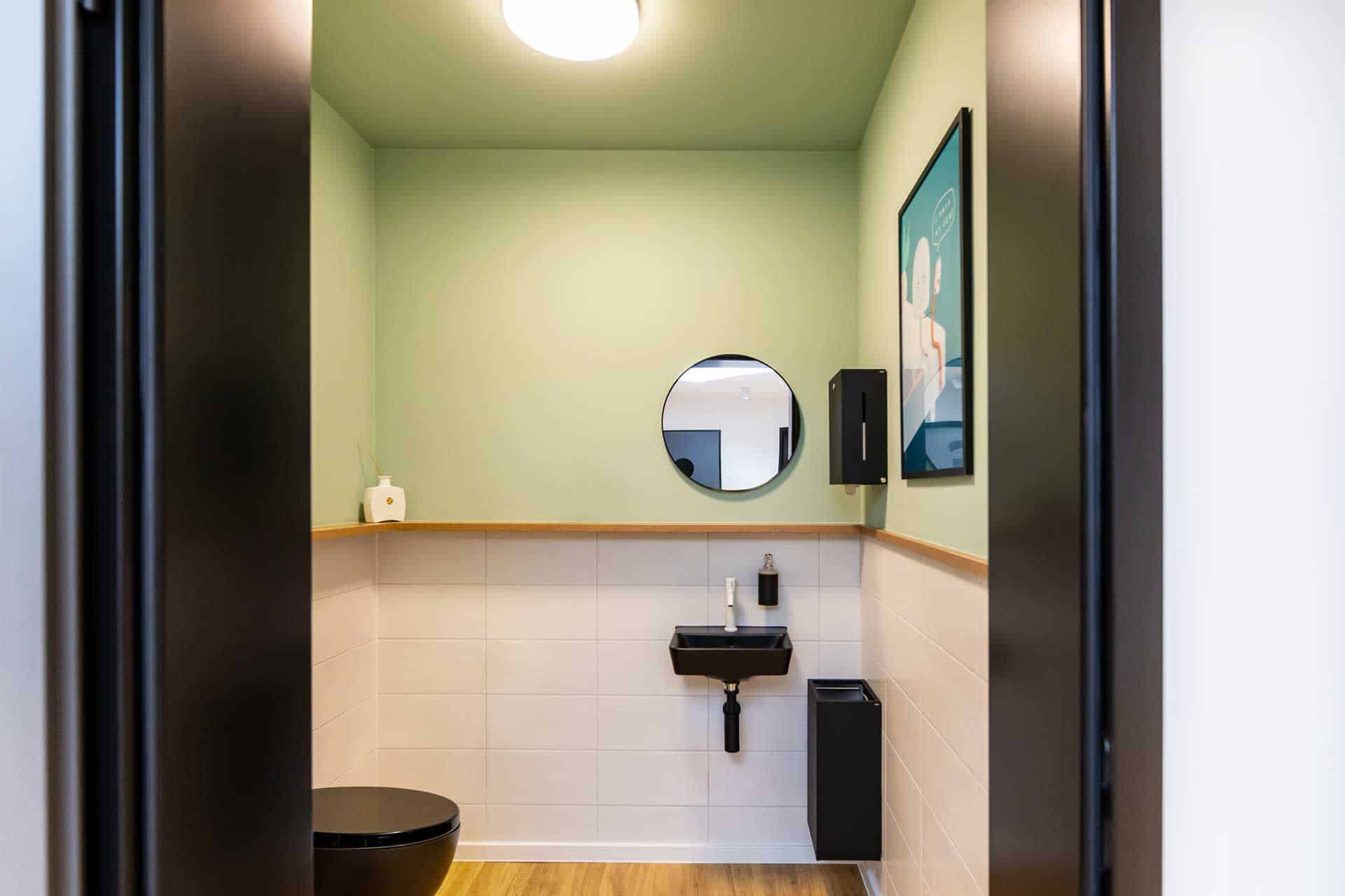 Zahnarztpraxis Zahn und Ästhetik Markstein WC